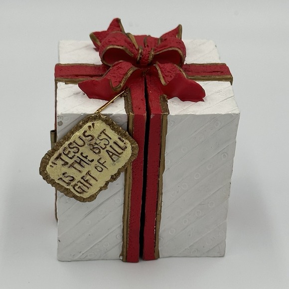 House of Lloyd Other - House of Lloyd Christmas Around the World Resin Nativity Gift Box Red Bow 2.25"